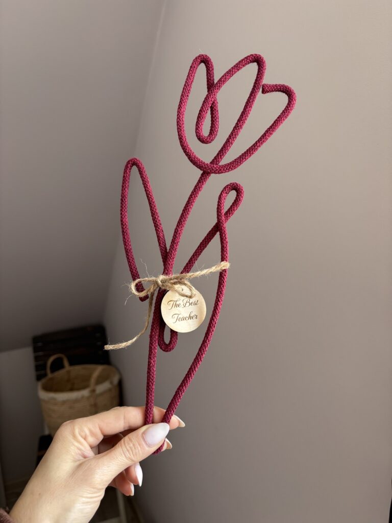 End of year teacher gift handmade tulip with thank you tag